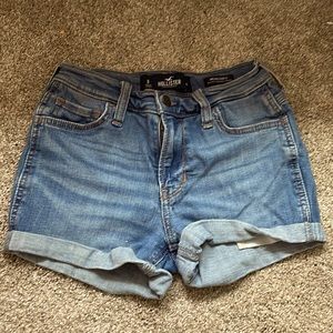 holister size 0 shorts